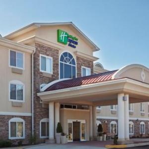 Holiday Inn Express and Suites Meriden Berlin